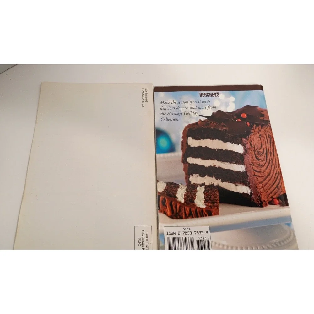 Lot of 4 Hershey's Paperback Cookbooks, Chocolate Desserts, Hershey's Holidays